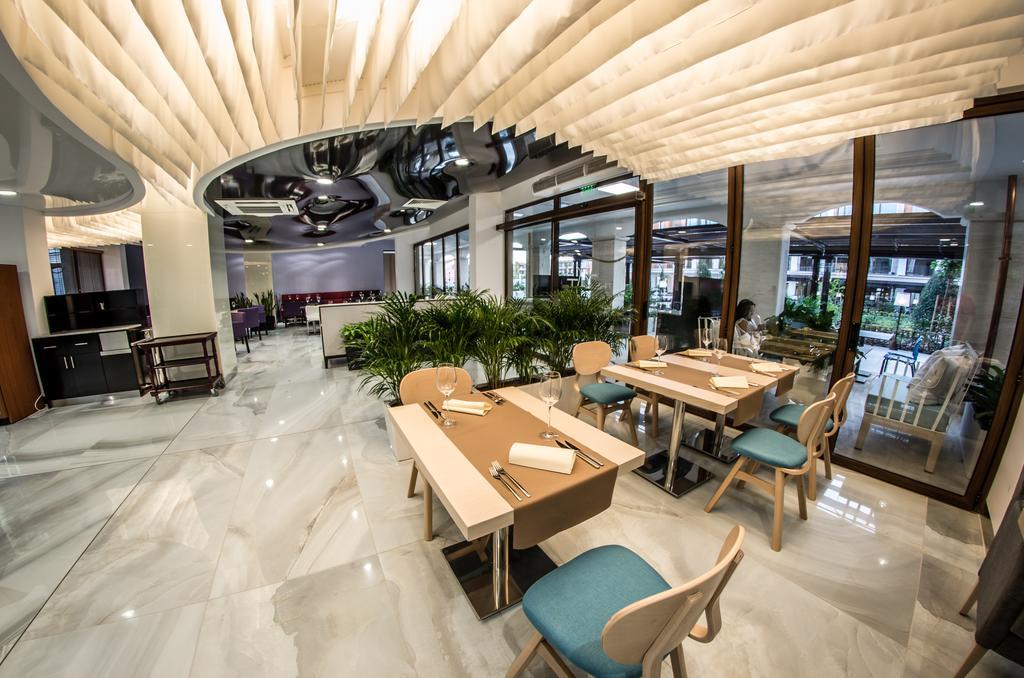 Premier Fort Cuisine - Full Board ซันนีบีช ภายนอก รูปภาพ